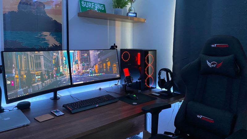 Guide to Configuring Dual Monitors for Windows and Mac