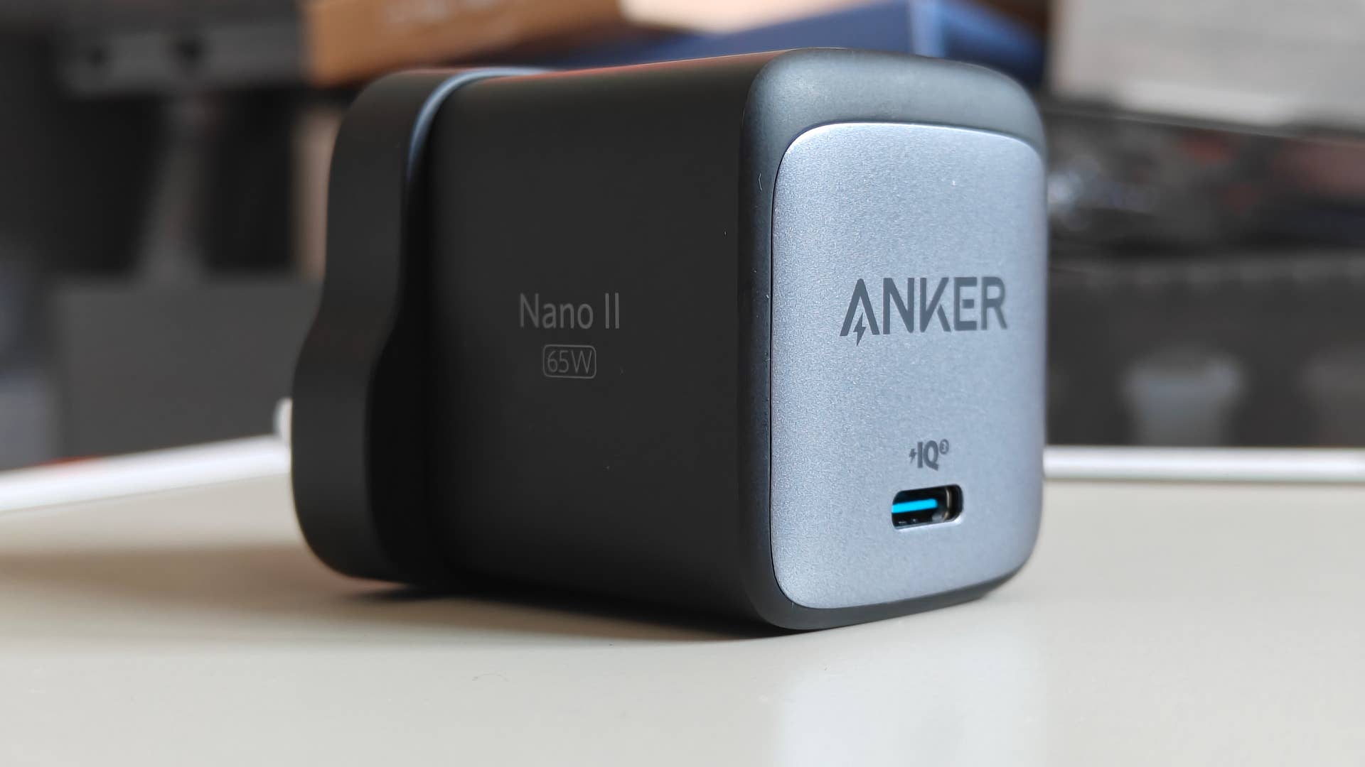 Compact power adapter demonstration