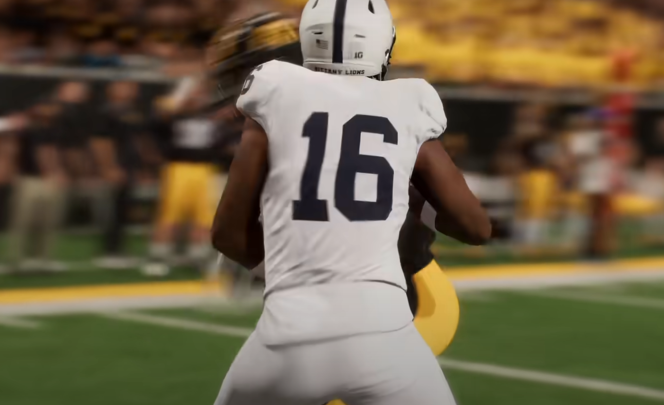 College Football 26 How to Stiff Arm