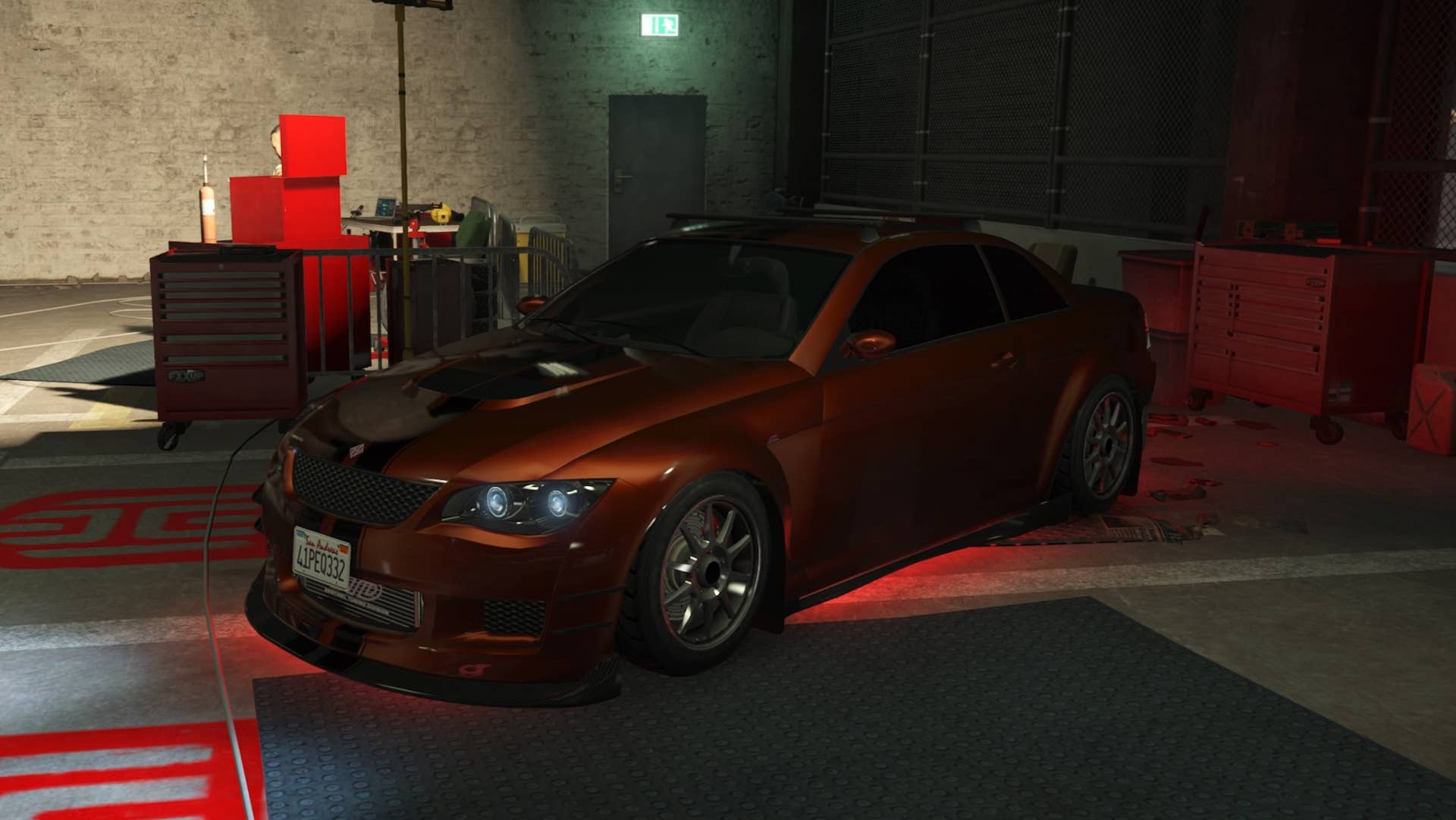 GTA Online, a burnt orange Ubermacht Sentinel XS is in the LS Car Meet.